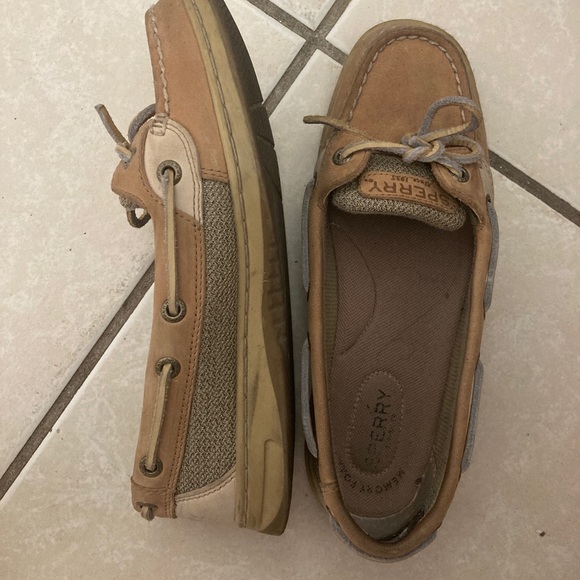women sperry - Picture 2 of 6